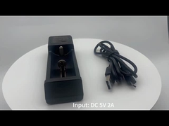 Carregador recarregável de bateria de iões de lítio 18650