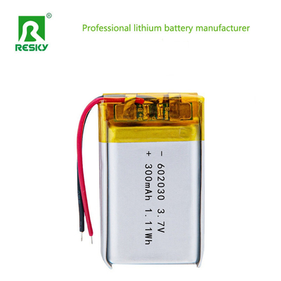 comprar Célula de bateria de polímero de lítio 602030 3.7V 300mAh Bateria Lipo Li-polímero Recarregável para Dispositivo Vestível Fabricação em linha